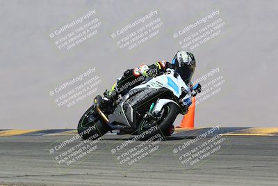 media/Mar-28-2022-Superbike Trackdays (Mon) [[b8603d0f67]]/Advanced Group (1pm-130pm)/Turn 9/